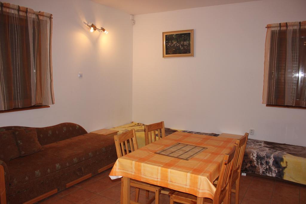 Apartmany Vinné Room photo